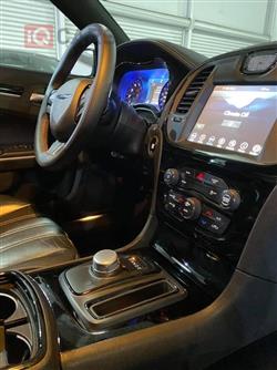 کرایسلەر 300